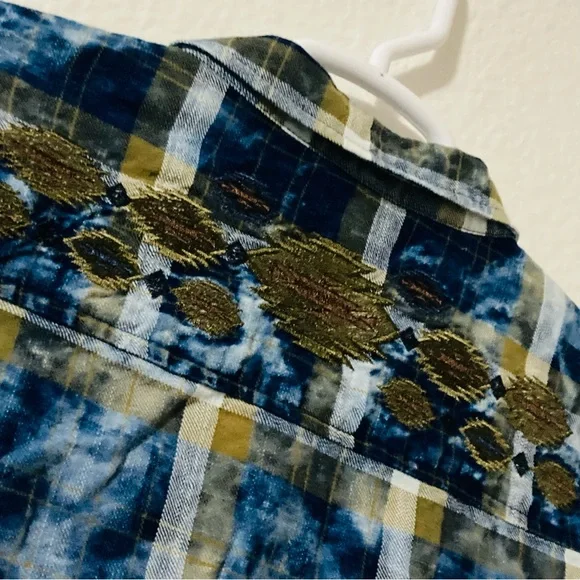 Wrangler Plaid Tie Dye Southwestern Embroidery Top Women’s Snap Western Shirt - Picture 8 of 9
